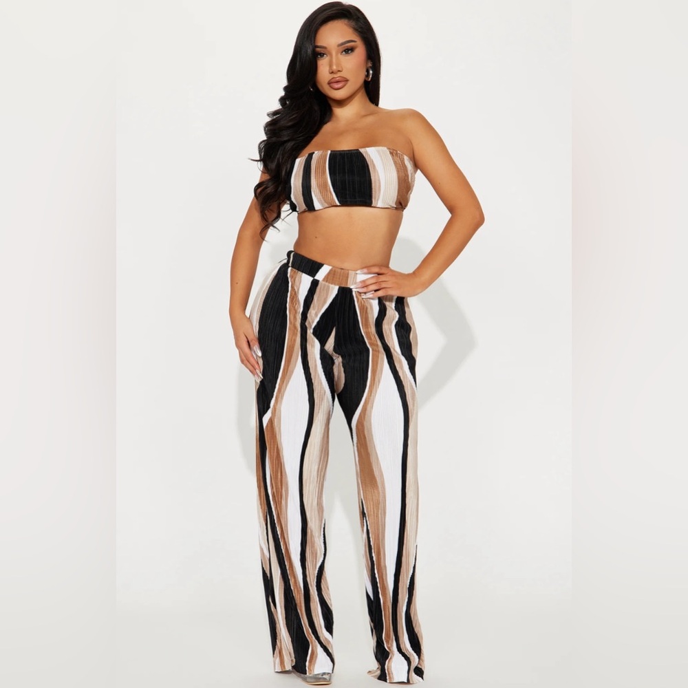 Fashion Nova 2 piece set